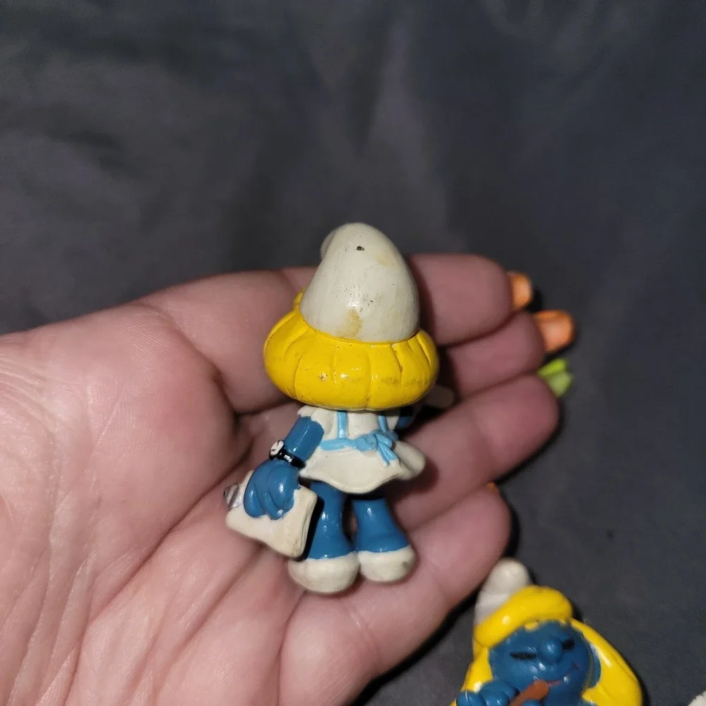 Vintage 1981 Mini PVC Smurf Smurfette Nurse Schleich/Peyo Secretary Figures 2